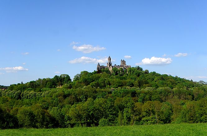 Schloss Braunfels im Sommer