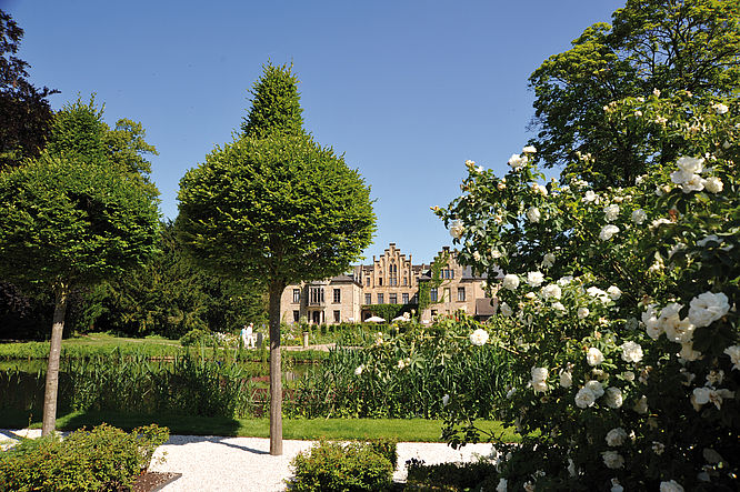 Schloss Ippenburg im Sommer
