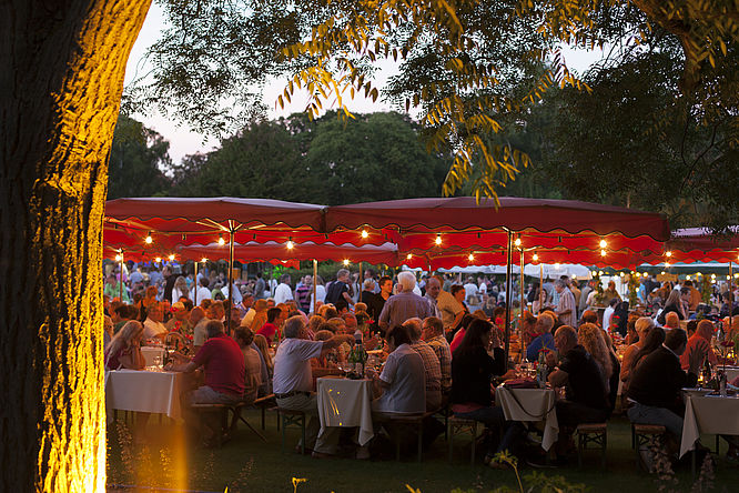 Hamelner Weinfest im Bürgergarten