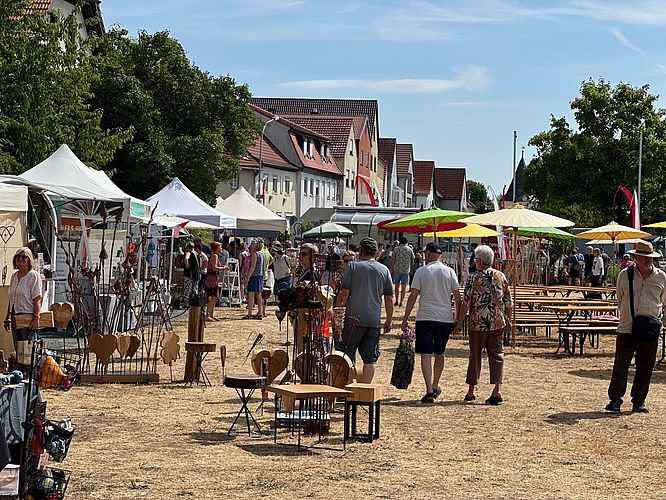 Mainufer Gartenfest Haßfurt à la Rosenmesse