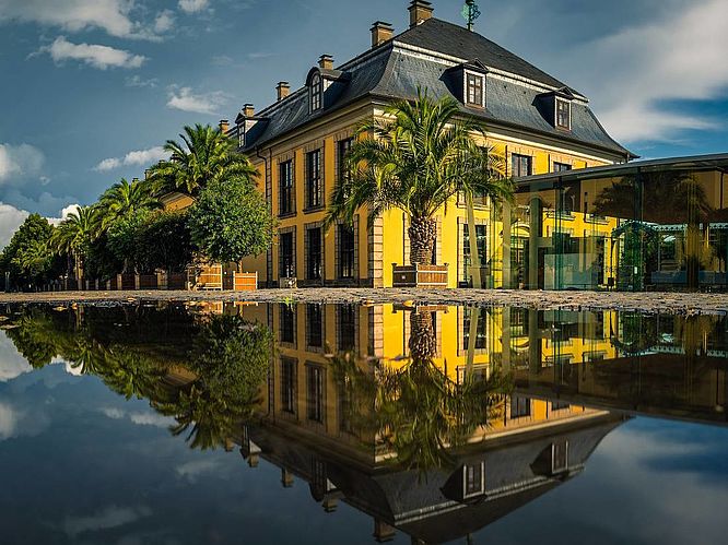 Die besten Gartenfotos der Welt - 1. Platz in der Kategorie The Beauty of Herrenhausen Gardens,  "Das Galeriegebäude" © Alexander Fischer/IGPOTY