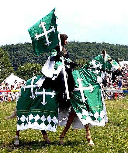 Mittelalterliche Burgfestspiele auf der Ronneburg