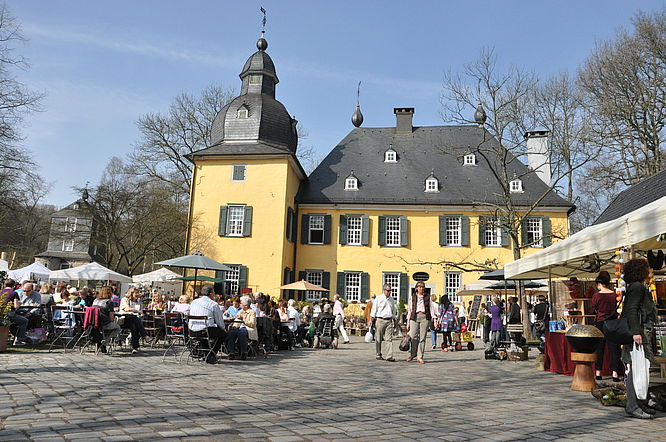 STILBLÜTE Schloss Lüntenbeck