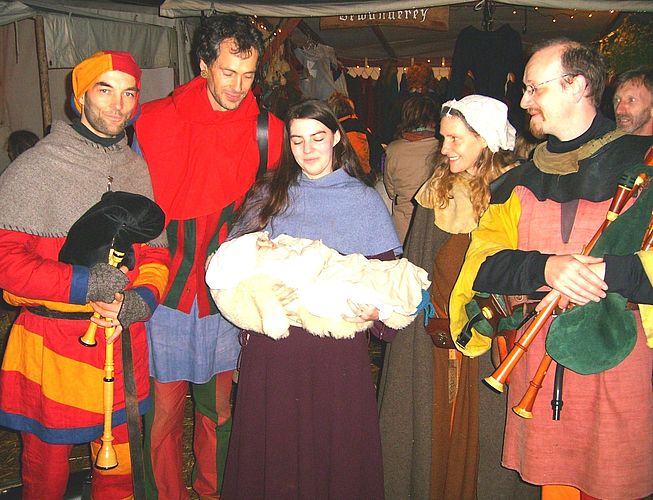 Historischer Weihnachtsmarkt auf der Ronneburg