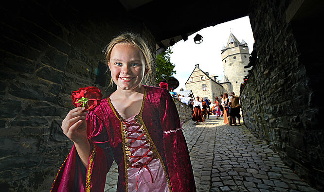 Kindergeburtstage auf Burg Altena, einmal Prinzessin sein ...