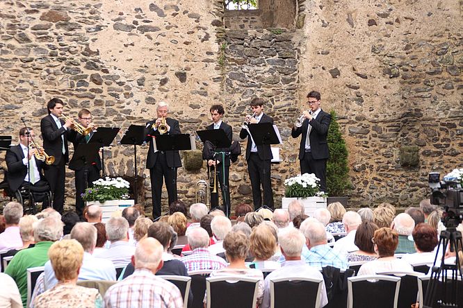 hôtel schloss romrod, Konzert im Schlosshof, Open Air