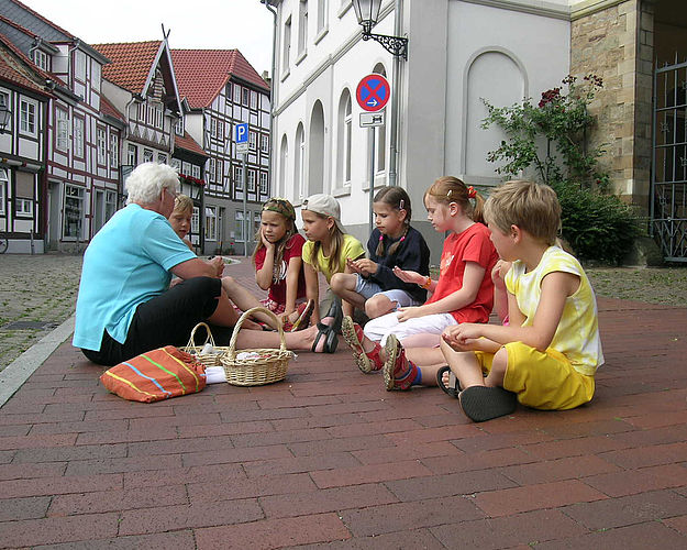 Historische Altstadt Hameln, Stadtführungen, Führungen für Kindergruppen, „Pommes oder Hirse?“