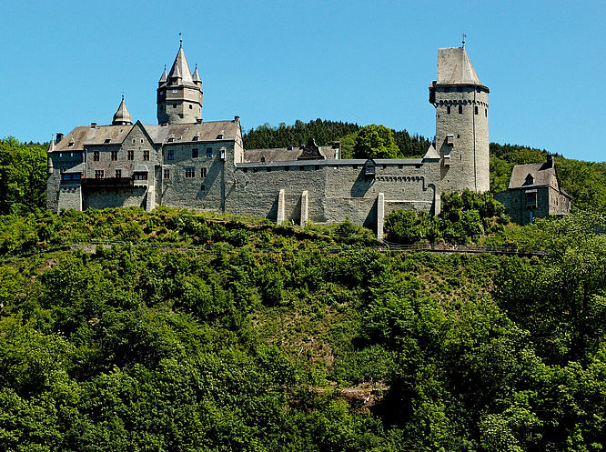 Burg Altena in malerischer Lage