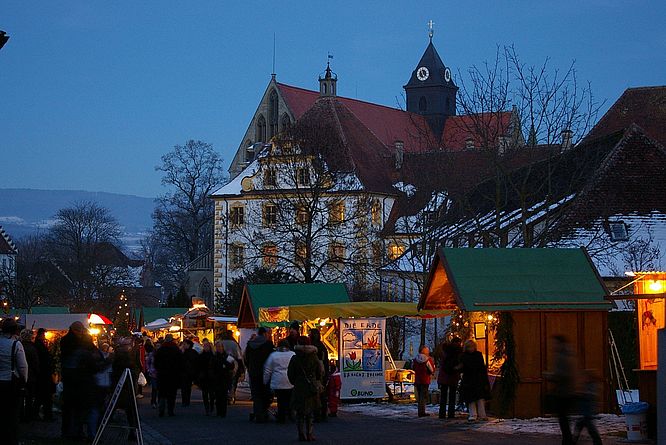 Weihnachtsmarkt in Kloster und Schloss Salem