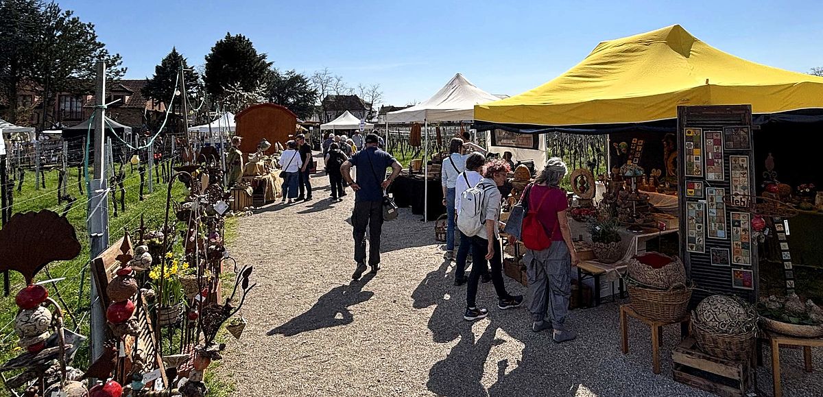 Besucher entdecken Events 2026/27 in Rheinland-Pfalz in historischer Kulisse