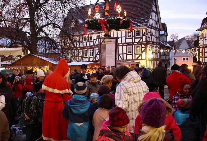 Traditioneller Weihnachtsmarkt in Laubach