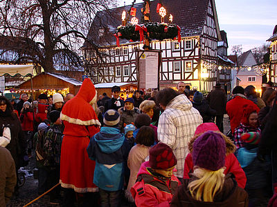 Traditioneller Weihnachtsmarkt in Laubach