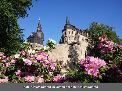 hôtel schloss romrod im Sommer - historisch übernachten im Schlosshotel in Hessen