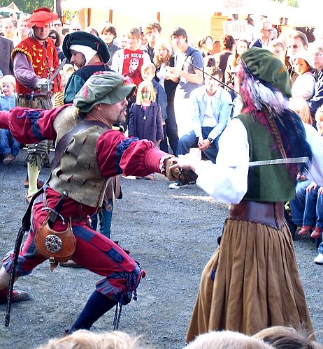 Mittelalterliche Burgfestspiele auf der Ronneburg