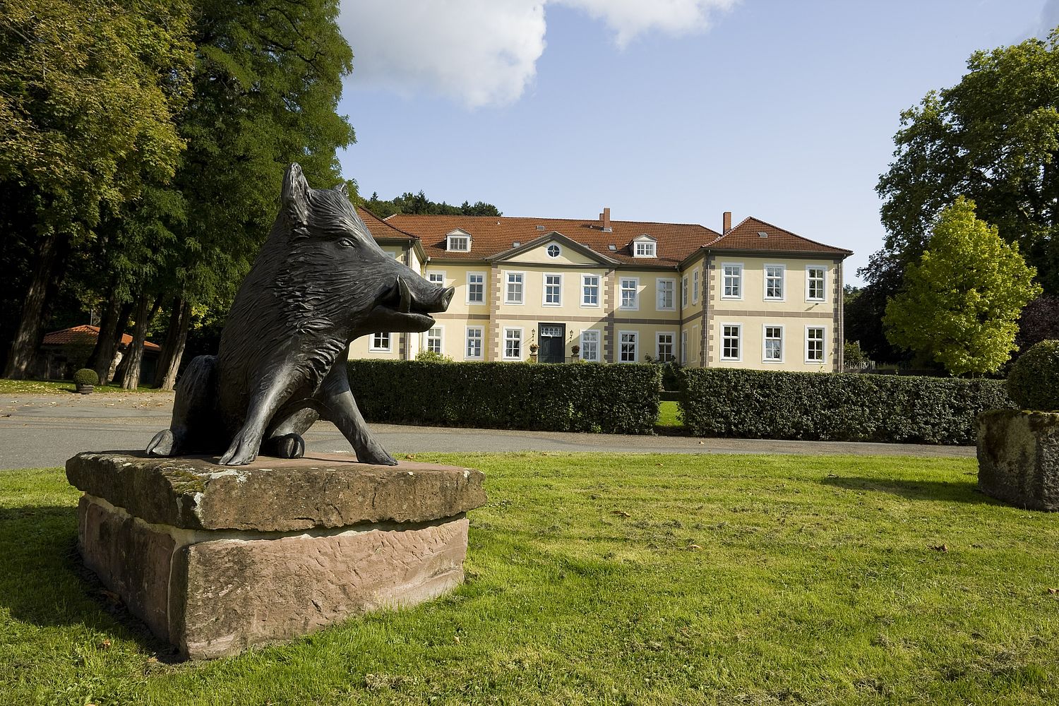 GRÄFLICHER LANDSITZ – Der Hardenberg – seit 1700, Schloss Hardenberg