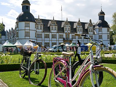 Paderborner Fahrradtag - Barockgarten Schloß Neuhaus