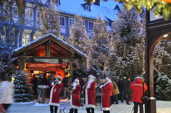 Weihnachtsmarkt & Weihnachtswald