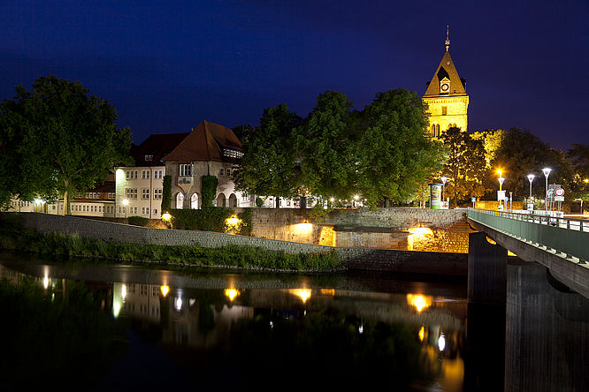 Historische Altstadt Hameln, Münster St. Bonifatius bei Nacht 