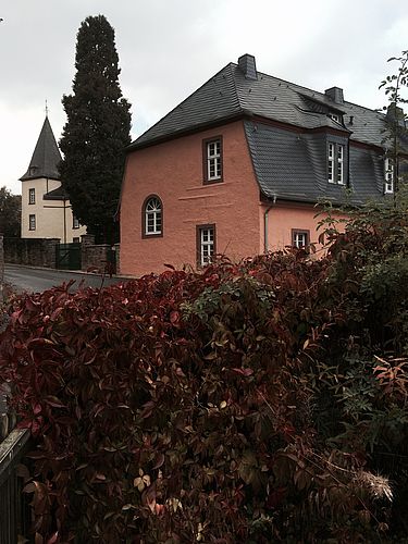 Schloss Schmidtheim, Ferienhaus "La Maison", Ortsseite